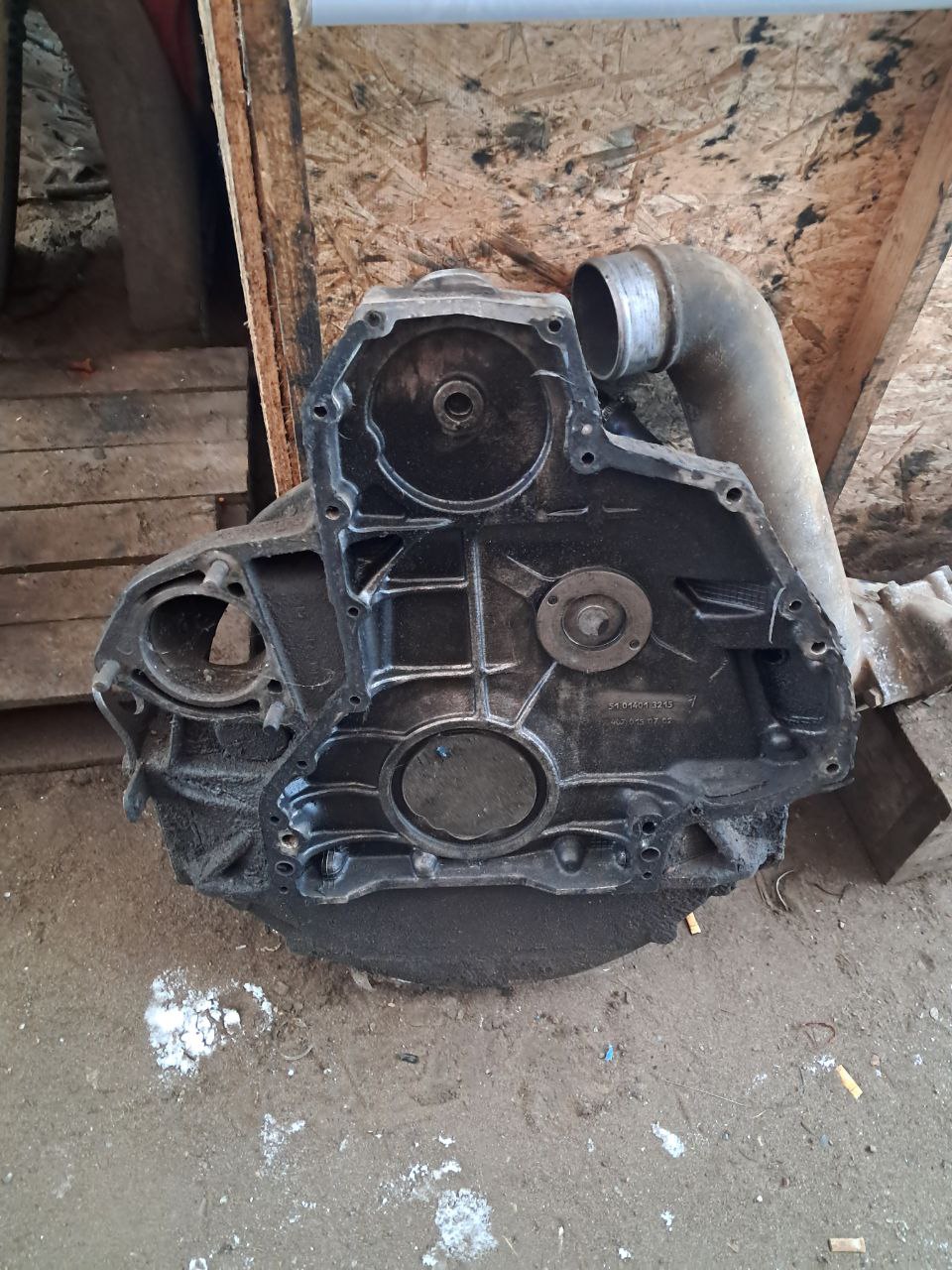 Картер маховика 2866 и 2876 man